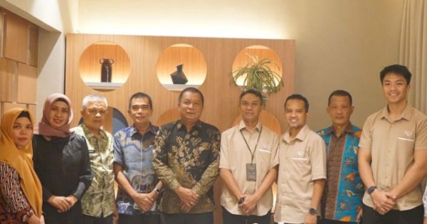 Pj Bupati Sidrap Idham Kadir Audiensi dengan Askrida Syariah Makassar