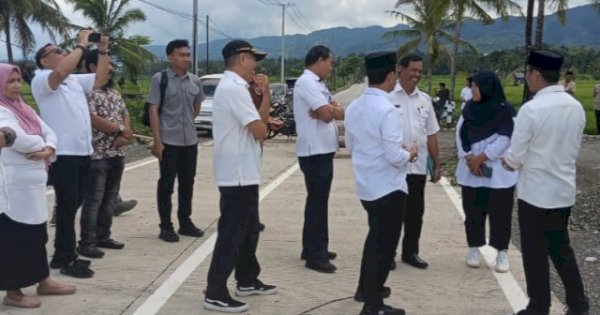 Pasca Diterjang Banjir, Bupati Soppeng Suwardi Haseng bersama Wakilnya Tinjau Langsung Jembatan Salokaraja