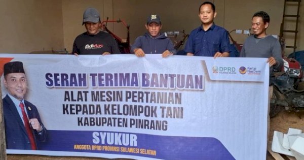 Anggota DPRD Sulsel Syukur Salurkan Bantuan Hand Traktor untuk Kelompok Tani Pinrang