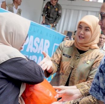 Wakil Wali Kota Makassar Tinjau Pelaksanaan Pasar Murah di Kecamatan Makassar