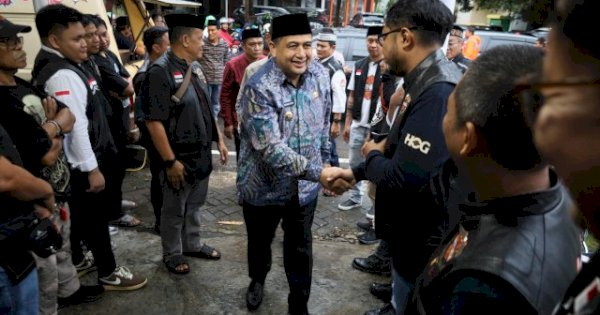 Wali Kota Makassar Apresiasi Bakti Sosial HDCI Salurkan Paket Sembako untuk 1.000 Petugas Kebersihan