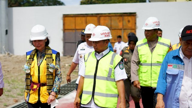 Wali Kota Parepare Tasming Hamid Dampingi Dirjen Cipta Karya Tinjau Stadion BJ Habibie.