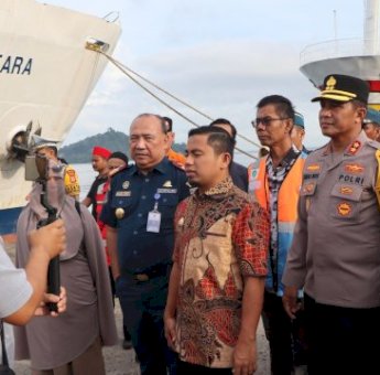 Wali Kota Parepare Tasming Hamid dan Forkopimda Pantau Arus Mudik di Pelabuhan Nusantara