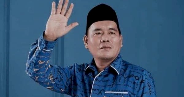 Wakil Ketua DPRD Lutra Karemuddin Sampaikan Takziah di 7 Hari Wafatnya Amir Makhmud