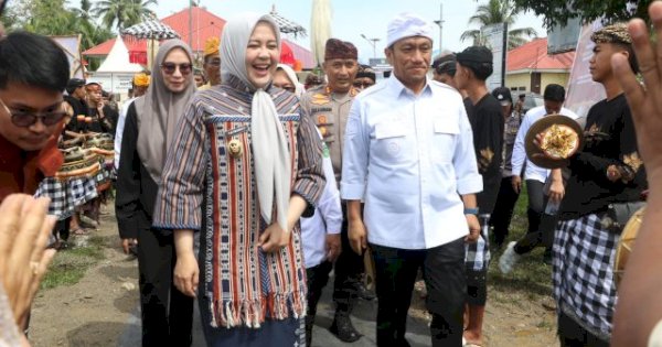 Wagub Sulsel Fatmawati Rusdi Tekankan Pentingnya Persatuan di Perayaan Dharma Santi 1947 Saka di Lapangan Tomoni Timur, Ribuan Umat Hindu Hadir