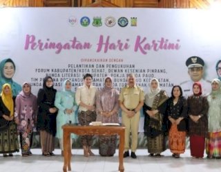 Bupati Pinrang Kukuhkan Pengurus Organisasi Wanita di Hari Kartika