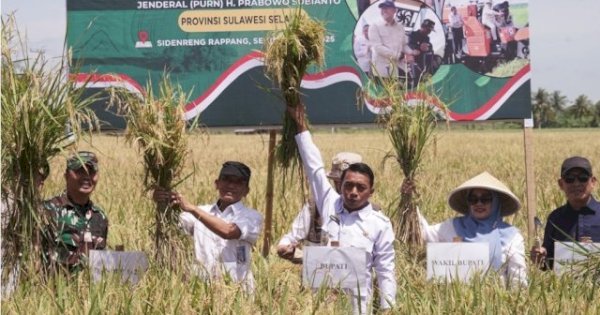 Bupati Sidrap Panen Raya Serentak Bersama Presiden Prabowo Subianto