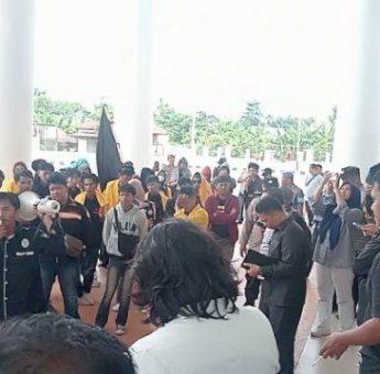 DPRD Palopo Teruskan Aspirasi Mahasiswa ke Pemerintah Pusat