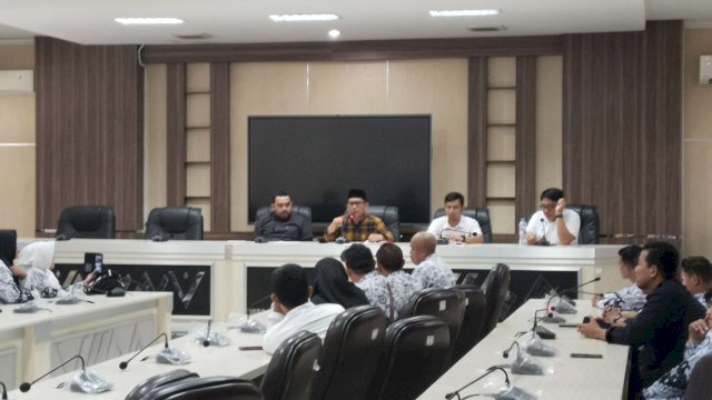 Pemkot Makassar Diminta Segera Cairkan Tunjangan untuk Guru