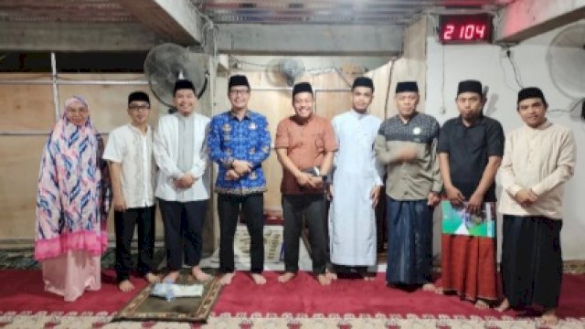 Sekretariat DPRD Kota Makassar Safari Ramadhan di Masjid Baiturrahman Mariso