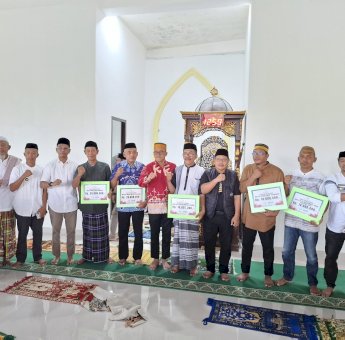 Bupati Jeneponto Berbagi Berkah: Bantuan Hibah untuk Masjid di Bangkala Barat