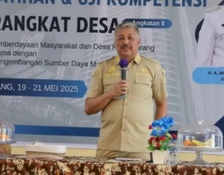 Irwan Hamid Buka Pelatihan-Uji Kompetensi Perangkat Desa Angkatan ke II
