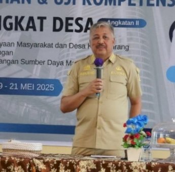 Irwan Hamid Buka Pelatihan-Uji Kompetensi Perangkat Desa Angkatan ke II