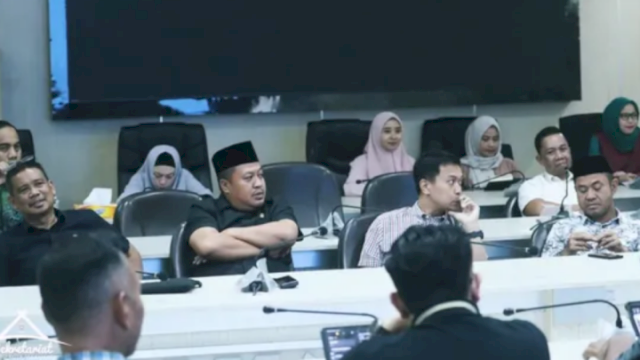 DPRD Makassar Gelar rapat Banggar.