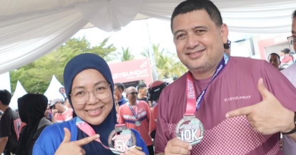 Melinda Aksa Tampil Energik di MHM 5K, Ketua PKK Makassar Berbaur dengan Ribuan Pelari