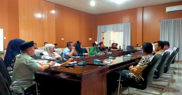 Komisi II DPRD Jeneponto Gelar RDP Penyesuaian HPP