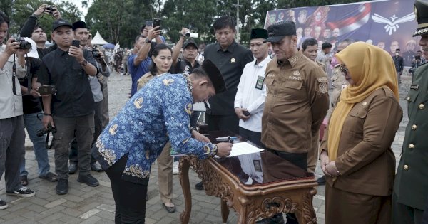 Terima SK, PPPK Lutim Dikontrak Langsung 5 Tahun Sesuai Program Prioritas Bupati