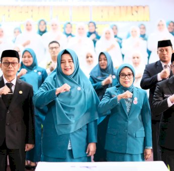 Bupati Soppeng Secara Langsung Melantik Pengurus TP PKK dan Dekranasda Soppeng Masa Bakti 2025-2030