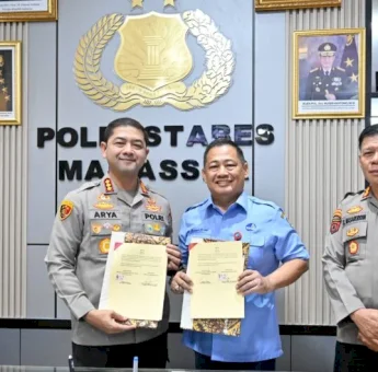 Plt Dirut PDAM Makassar Hamzah Ahmad Teken MoU dengan Polrestabes, Cegah Pencurian Air