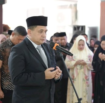 Pimpin Pelepasan Jenazah Ruslan Mahmud, Munafri: Selamat Jalan Sahabatku