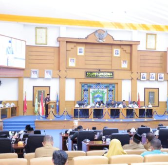Paripurna DPRD Pangkep, Bupati Yusran Jawab Pandangan Fraksi