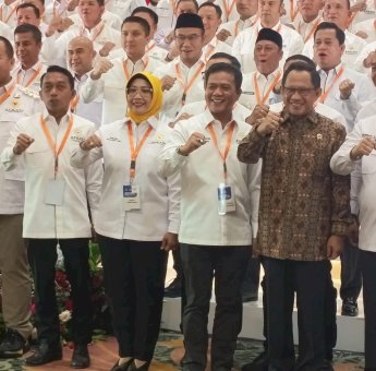Dilantik Tito Karnavian, Syaharuddin Alrif Siap Jalankan Amanah Sebagai Waketum Apkasi Bidang Pangan