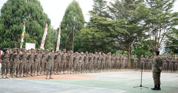 Pimpin Apel Gelar Pasukan Satpol PP, Bupati Ibas Tegaskan Nasionalisme dan Ketertiban