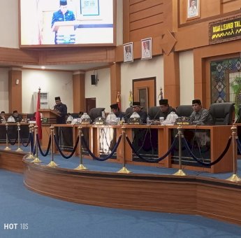 Wabup Abdul Rahman Serahkan Rancangan KUA-PPAS Perubahan APBD 2025 ke DPRD Pangkep