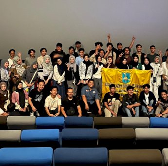 Nobar Jodoh 3 Bujang: IKAMI Sulsel Cabang Surabaya Perkuat Identitas Budaya