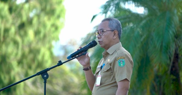 Pimpin Apel, Sekda Lutim Bahri Suli Tegaskan Kedisiplinan ASN dan Non-ASN