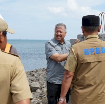 Bupati Pinrang Tinjau Proyek Rehabilitasi Jalan dan Pembangunan Tanggul di Kecamatan Mattiro Sompe