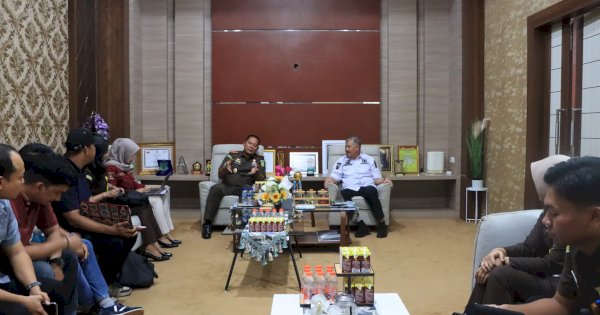 Kajari Pinrang Kunjungi Bupati Irwan, Bahas Kegiatan Adhyaksa Trail in Beach Run