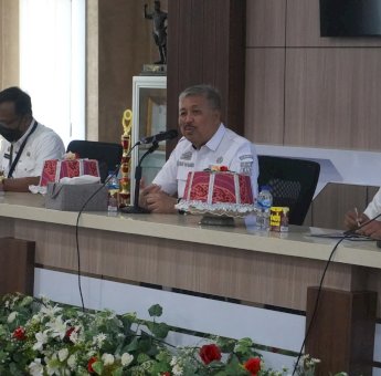 Bupati Pinrang Irwan Hamid Pimpin Rakor Penanganan Stunting dan Kebersihan Lingkungan