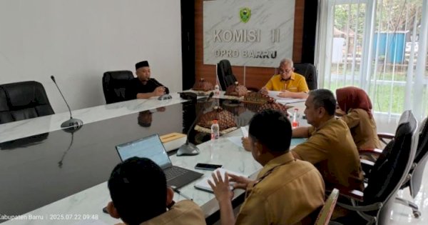 Rapat Kerja Komisi II DPRD dan Dinas Perikanan Soroti Data Perikanan di Kabupaten Barru