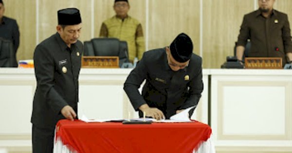 DPRD Palopo Gelar Paripurna, Tetapkan Propemperda 2025 dan Rekomendasi LKPJ Walikota