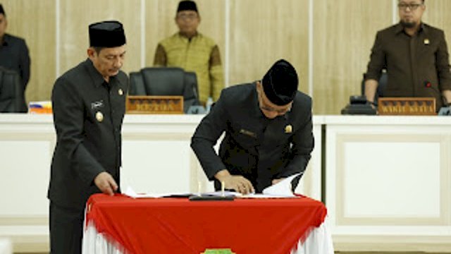 Rapat paripurna DPRD Kota Palopo dihadiri Pj Walikota 