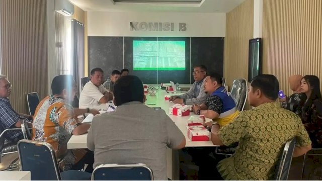 Rapat pembahasan Pansus II DPRD Palopo