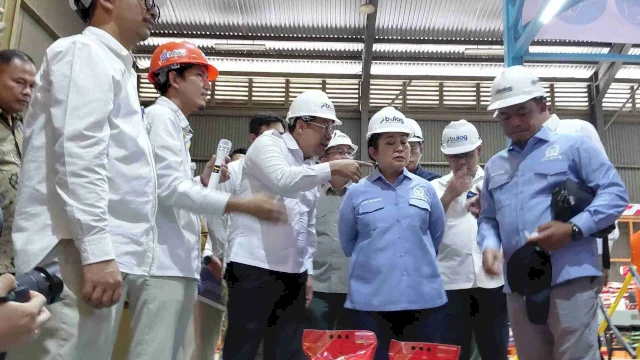 Komisi IV DPR RI, melakukan kunjungan kerja di Kompleks Pergudangan Panaikang, Perum Bulog Makassar.