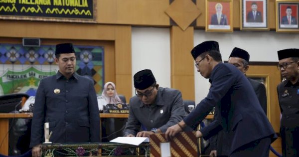 DPRD Pangkep Gelar Rapat Paripurna, Seluruh Fraksi Setujui Ranperda Perubahan APBD 2025