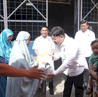 Korban Kebakaran Rappokalling Makassar Terima Bantuan dari PSI Sulsel