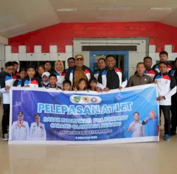 Bupati Chaidir Syam Lepas 12 Atlet Aquatik Maros ke Pra Porprov Gowa