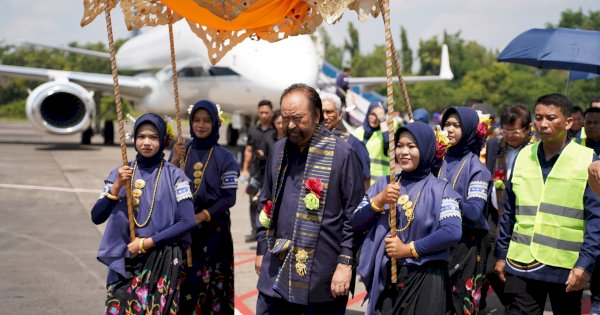 Tunjukkan Kekompakan, Rusdi Masse Pimpin Kepala Daerah-Legislator NasDem se-Sulsel Jemput Surya Paloh
