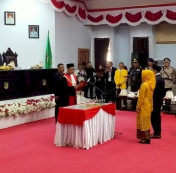 Husain Dilantik Jadi Ketua DPRD Luwu Utara Gantikan Amir Makhmud