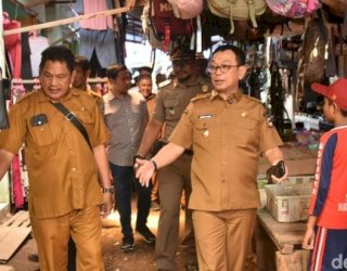Bupati Soppeng Suwardi Haseng Gratiskan Biaya Sewa Kios Pedagang Pasar Sentral Cabenge