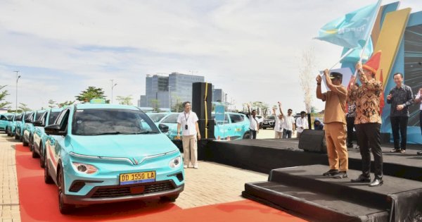 Gubernur Sulsel Resmikan Green SM, Taksi Listrik Modern Pertama di Makassar