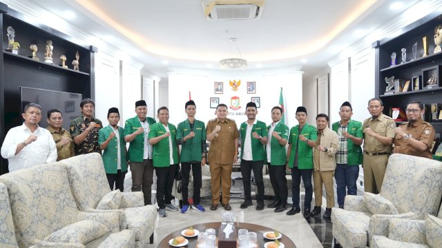Wali Kota Makassar, Munafri Arifuddin, menerima kunjungan silaturahmi Gerakan Pemuda (GP) Ansor Makassar.