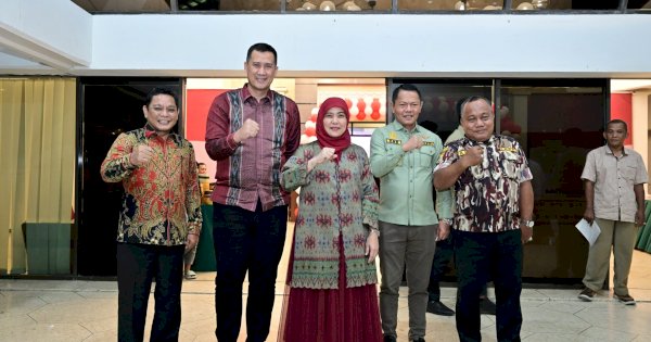 Fathur Rahim Dampingi Wali Kota Makassar di Peringatan HUT PEPABRI