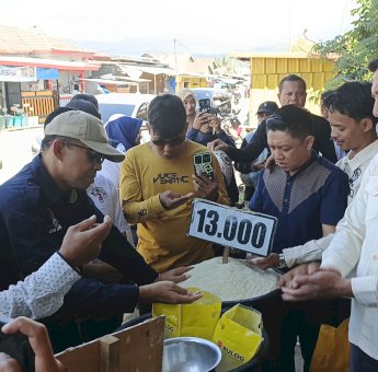 Komisi C DPRD Palopo Sidak Pasar, Tanggapi Keluhan Warga soal Harga Beras yang Melonjak