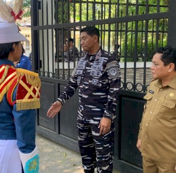 Fathur Rahim Turut Dampingi Wali Kota Makassar Terima Kirab Taruna AAL di Rujab