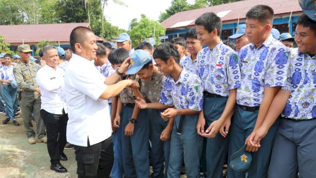 Bupati Ibas Ingatkan Pelajar Lutim: Jauhi Narkoba, Rokok, dan Tawuran